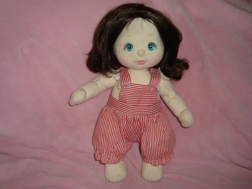 Child doll 1985 mattel - doll,
